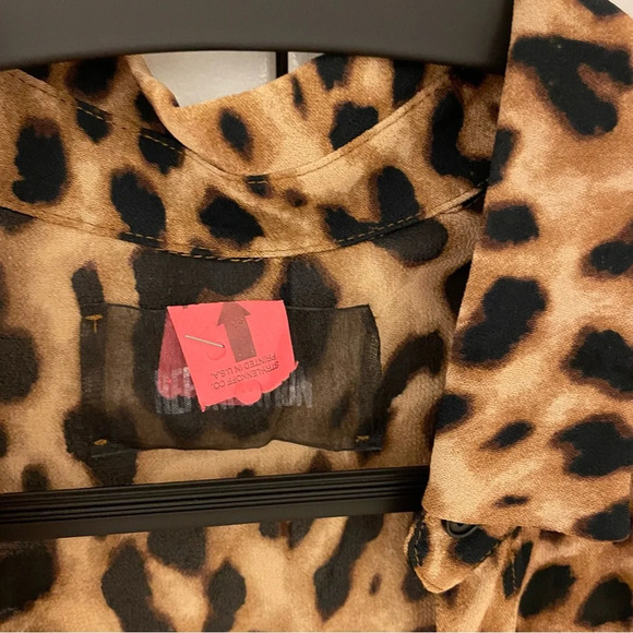 Reformation Violet Top in Leopard Size S - Picture 7 of 8